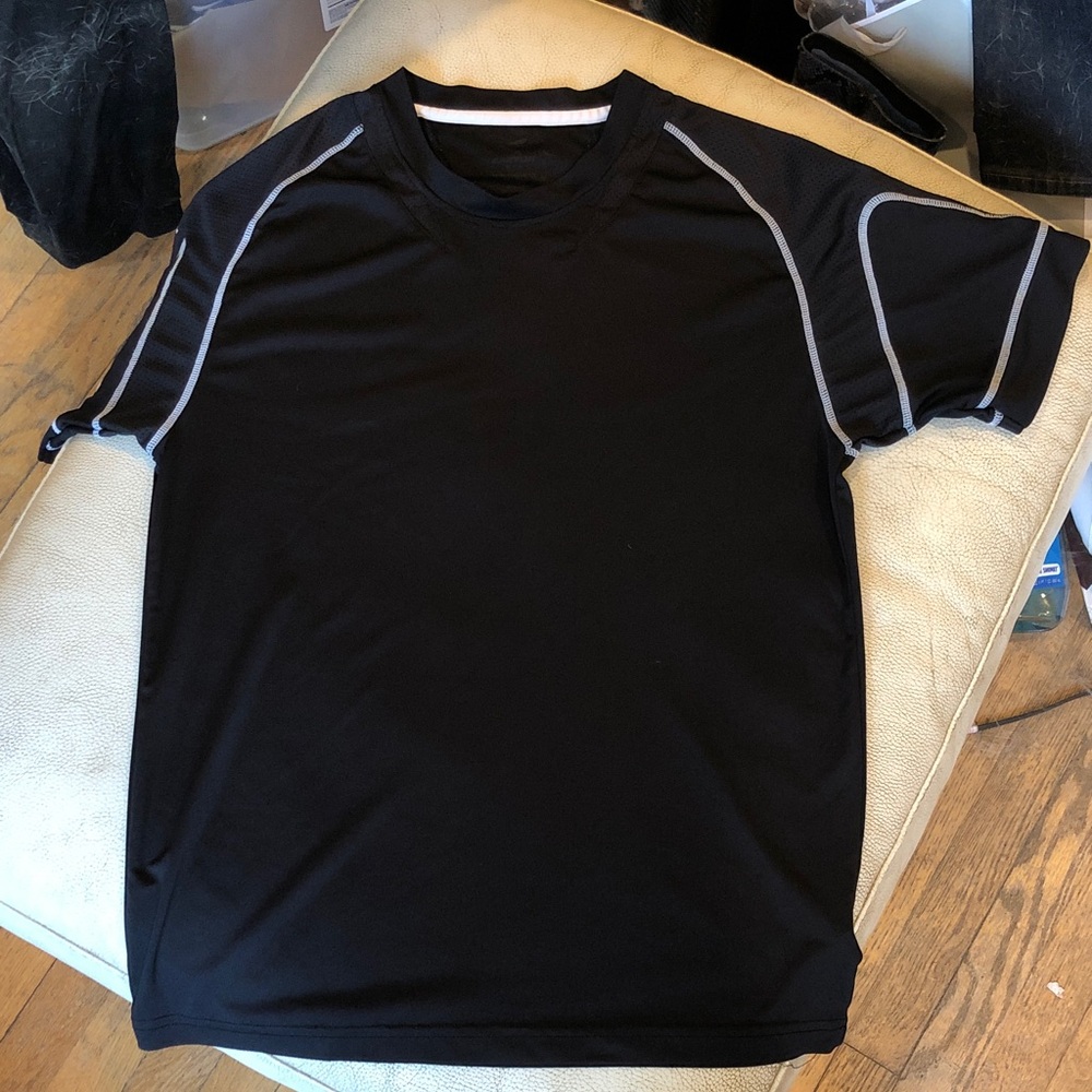 Easton men’s small black jersey with white stitches